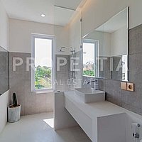 Stunning Modern Villa In Kerobokan. Villas in Bali for Sale: Вилла в Керобокан, Балиан за 350 тыс. USD. Leasehold. Предварительный просмотр фото #13