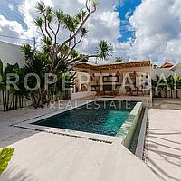Beautiful Family Home In Kerobokan. Villas in Bali for Sale: Вилла в Керобокан, Балиан за 22,3 млн. RUB. Leasehold. Предварительный просмотр фото #20