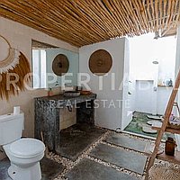 Beautiful Family Home In Kerobokan. Villas in Bali for Sale: Вилла в Керобокан, Балиан за 22,3 млн. RUB. Leasehold. Предварительный просмотр фото #6