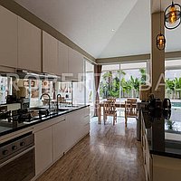 Beautiful Family Home In Kerobokan. Villas in Bali for Sale: Вилла в Керобокан, Балиан за 286 тыс. USD. Leasehold. Предварительный просмотр фото #3