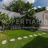 Beautiful Family Home In Kerobokan. Villas in Bali for Sale: Вилла в Керобокан, Балиан за 22,3 млн. RUB. Leasehold. Предварительный просмотр фото #7