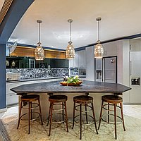 A timeless blend of traditional elegance and modern luxury in Kerobokan. Villas in Bali for Sale: Вилла в Керобокан, Балиан за 978 тыс. USD. Leasehold. Предварительный просмотр фото #7