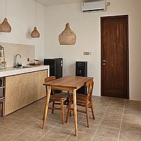 Charming 1-bed villa with large roof top and an office in Bumbak. Villas in Bali for Sale: Вилла в Керобокан, Балиан за 142 тыс. USD. Leasehold. Предварительный просмотр фото #1