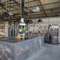 Industrial Inspired Family Home In Kerobokan. Villas in Bali for Sale: Вилла в Керобокан, Балиан за 409 тыс. USD. Leasehold. Предварительный просмотр фото #2