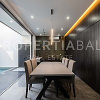 Contemporary Family Villa In Kerobokan. Villas in Bali for Sale: Вилла в Керобокан, Балиан за 285 тыс. USD. Leasehold. Предварительный просмотр фото #18