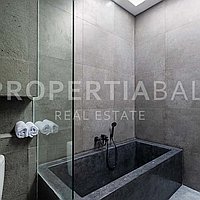 Contemporary Family Villa In Kerobokan. Villas in Bali for Sale: Вилла в Керобокан, Балиан за 285 тыс. USD. Leasehold. Предварительный просмотр фото #10