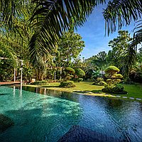 Elegant tropical villa in Umalas with expansive garden. Villas in Bali for Sale: Вилла в Керобокан, Балиан за 60,6 млн. RUB. Leasehold. Предварительный просмотр фото #1