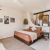 Chic and cozy tropical retreat near Umalas. Villas in Bali for Sale: Vila di dalam Kerobokan, Bali untuk 9,8 Miliar IDR. Leasehold. Pratinjau foto #12