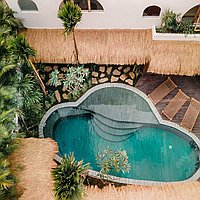 Chic and cozy tropical retreat near Umalas. Villas in Bali for Sale: Vila di dalam Kerobokan, Bali untuk 9,8 Miliar IDR. Leasehold. Pratinjau foto #8