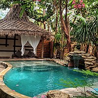 Nature-Style One-Bedroom Villa with Private Pool, Garden, and Fish Pond in Gili Trawangan. Villas in Bali for Sale: Вилла в Ломбок, Балиан за 300 тыс. USD. Freehold. Предварительный просмотр фото #1