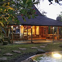 Nature-Style One-Bedroom Villa with Private Pool, Garden, and Fish Pond in Gili Trawangan. Villas in Bali for Sale: Vila di dalam Lombok, Bali untuk 5,1 Miliar IDR. Freehold. Pratinjau foto #8