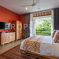 Stunning 4 Bedroom Family Home In Munggu. Villas in Bali for Sale: Vila di dalam Munggu, Bali untuk 21 Miliar IDR. Freehold. Pratinjau foto #12