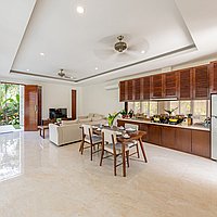 Fantastic 2 Bedroom Villa With Pool In Secure Complex. Villas in Bali for Sale: Вилла в Нуса Дуа, Балиан за 235 тыс. USD. Freehold. Предварительный просмотр фото #1