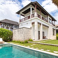 Spacious And Stunningly Designed 3 Bedroom Villa With Sea Views In Nusa Dua. Villas in Bali for Sale: Vila di dalam Nusa Dua, Bali untuk 6,1 Miliar IDR. Freehold. Pratinjau foto #1