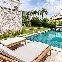 Spacious And Stunningly Designed 3 Bedroom Villa With Sea Views In Nusa Dua. Villas in Bali for Sale: Вилла в Нуса Дуа, Балиан за 360 тыс. USD. Freehold. Предварительный просмотр фото #1