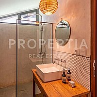 Charming Riverside Villa In Tumbak Bayuh. Villas in Bali for Sale: Вилла в Tumbak Bayuh, Балиан за 232 тыс. USD. Leasehold. Предварительный просмотр фото #13