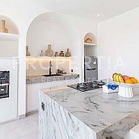 Beautiful Modern Villa In Tumbak Bayuh. Villas in Bali for Sale: Вилла в Tumbak Bayuh, Балиан за 211 тыс. USD. Leasehold. Предварительный просмотр фото #1