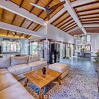 Beautiful Modern Villa In Padonan. Villas in Bali for Sale: Vila di dalam Padonan, Bali untuk 14,1 Miliar IDR. Leasehold. Pratinjau foto #1