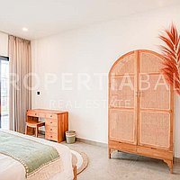 Gorgeous Modern Tropical Villa In Tumbak Bayuh. Villas in Bali for Sale: Вилла в Tumbak Bayuh, Балиан за 14,1 млн. RUB. Leasehold. Предварительный просмотр фото #9