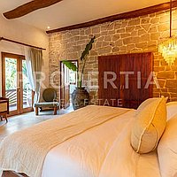 Stunning South European Style Villa In Canggu. Villas in Bali for Sale: Vila di dalam Tumbak Bayuh, Bali untuk 10,6 Miliar IDR. Leasehold. Pratinjau foto #18