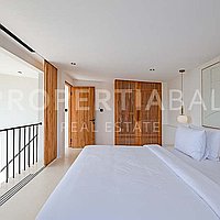 Amazing Profitable Villa In The Heart Of Bumbak. Villas in Bali for Sale: Вилла в Умалас, Балиан за 210 тыс. USD. Leasehold. Предварительный просмотр фото #7