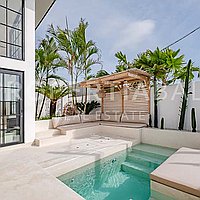 Amazing Profitable Villa In The Heart Of Bumbak. Villas in Bali for Sale: Вилла в Умалас, Балиан за 210 тыс. USD. Leasehold. Предварительный просмотр фото #1