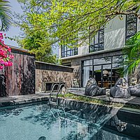 Modern villa in Ungasan with rooftop terrace and ocean views for 80-year long lease. Villas in Bali for Sale: Vila di dalam Bukit South, Bali untuk 6,7 Miliar IDR. Leasehold. Pratinjau foto #1