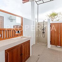 Spacious Villa Minutes From Bingin Beach. Villas in Bali for Sale: Vila di dalam Bingin, Bali untuk 6,1 Miliar IDR. Leasehold. Pratinjau foto #17