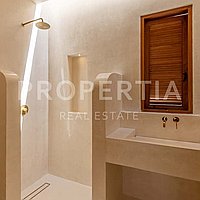 Serene Mediterranean Villa In Tumbak Bayuh. Villas in Bali for Sale: Вилла в Tumbak Bayuh, Балиан за 14,3 млн. RUB. Leasehold. Предварительный просмотр фото #15