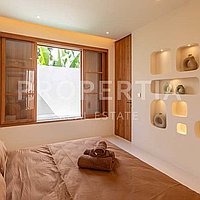 Serene Mediterranean Villa In Tumbak Bayuh. Villas in Bali for Sale: Вилла в Tumbak Bayuh, Балиан за 14,3 млн. RUB. Leasehold. Предварительный просмотр фото #6