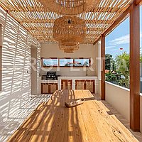 Serene Mediterranean Villa In Tumbak Bayuh. Villas in Bali for Sale: Вилла в Tumbak Bayuh, Балиан за 14,3 млн. RUB. Leasehold. Предварительный просмотр фото #18