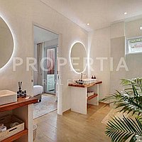 Stunning Luxury Family Villa In Berawa. Villas in Bali for Sale: Вилла в Берава (Чангу), Балиан за 12,9 млрд. IDR. Leasehold. Предварительный просмотр фото #16