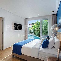 Stunning Luxury Family Villa In Berawa. Villas in Bali for Sale: Вилла в Берава (Чангу), Балиан за 12,9 млрд. IDR. Leasehold. Предварительный просмотр фото #11