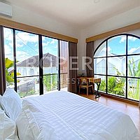 Modern 3-Bedroom Villa In Tumbak Bayuh. Villas in Bali for Sale: Вилла в Балиан за 287 тыс. USD. Leasehold. Предварительный просмотр фото #1