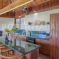 Stunning Balinese Villa Steps To The Beach. Villas in Bali for Sale: Вилла в Бингин, Балиан за 406 тыс. USD. Leasehold. Предварительный просмотр фото #5