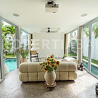 Beautiful Residential Home Bumbak. Villas in Bali for Sale: Вилла в Умалас, Балиан за 473 тыс. USD. Leasehold. Предварительный просмотр фото #2