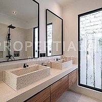 Amazing Mediterranean Villa In The Heart Of Bingin. Villas in Bali for Sale: Вилла в Бингин, Балиан за 277 тыс. USD. Leasehold. Предварительный просмотр фото #14