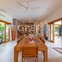 Spacious Family Home In Buduk. Villas in Bali for Sale: Вилла в Балиан за 526 тыс. USD. Leasehold. Предварительный просмотр фото #4