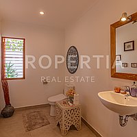 Spacious Family Home In Buduk. Villas in Bali for Sale: Вилла в Балиан за 527 тыс. USD. Leasehold. Предварительный просмотр фото #7