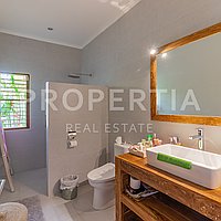 Spacious Family Home In Buduk. Villas in Bali for Sale: Вилла в Балиан за 527 тыс. USD. Leasehold. Предварительный просмотр фото #11