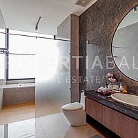 Luxury Family Home With Ocean View In Ungasan. Villas in Bali for Sale: Вилла в Унгасан, Балиан за 35,3 млн. RUB. Leasehold. Предварительный просмотр фото #8