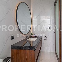 Luxury Family Home With Ocean View In Ungasan. Villas in Bali for Sale: Вилла в Унгасан, Балиан за 35,3 млн. RUB. Leasehold. Предварительный просмотр фото #16