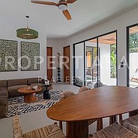 Beautiful Family Villa In Pecatu. Villas in Bali for Sale: Vila di dalam Uluwatu, Bali untuk 4,5 Miliar IDR. Leasehold. Pratinjau foto #1