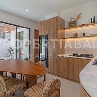 Beautiful Family Villa In Pecatu. Villas in Bali for Sale: Вилла в Улувату, Балиан за 266 тыс. USD. Leasehold. Предварительный просмотр фото #1
