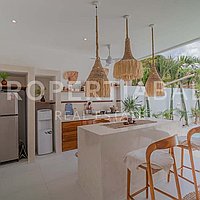 Beautiful Modern Villa In Pecatu. Villas in Bali for Sale: Вилла в Улувату, Балиан за 166 тыс. USD. Leasehold. Предварительный просмотр фото #2