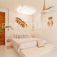 Beautiful Modern Villa In Pecatu. Villas in Bali for Sale: Вилла в Улувату, Балиан за 13,0 млн. RUB. Leasehold. Предварительный просмотр фото #8