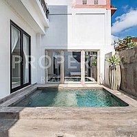 Spacious And Stylish Villa In Berawa. Villas in Bali for Sale: Вилла в Берава (Чангу), Балиан за 377 тыс. USD. Leasehold. Предварительный просмотр фото #20