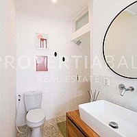 Beautiful Villa In The Heart Of Berawa. Villas in Bali for Sale: Vila di dalam Berawa (Canggu), Bali untuk 3,9 Miliar IDR. Leasehold. Pratinjau foto #11