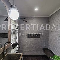 Beautiful Tropical Villa In Ungasan. Villas in Bali for Sale: Вилла в Унгасан, Балиан за 168 тыс. USD. Leasehold. Предварительный просмотр фото #4