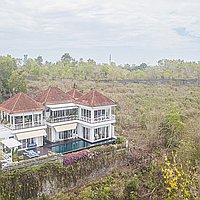 Magnificent 4-bedroom freehold villa with fantastic view in Balangan. Villas in Bali for Sale: Вилла в Балиан за 86 млн. RUB. Freehold. Предварительный просмотр фото #11